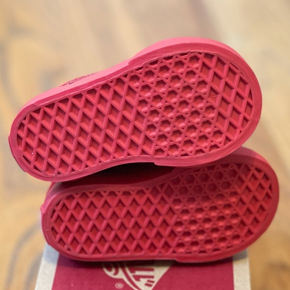 Racing Red Toddler Vans size 3.0 - Picture 4 of 8